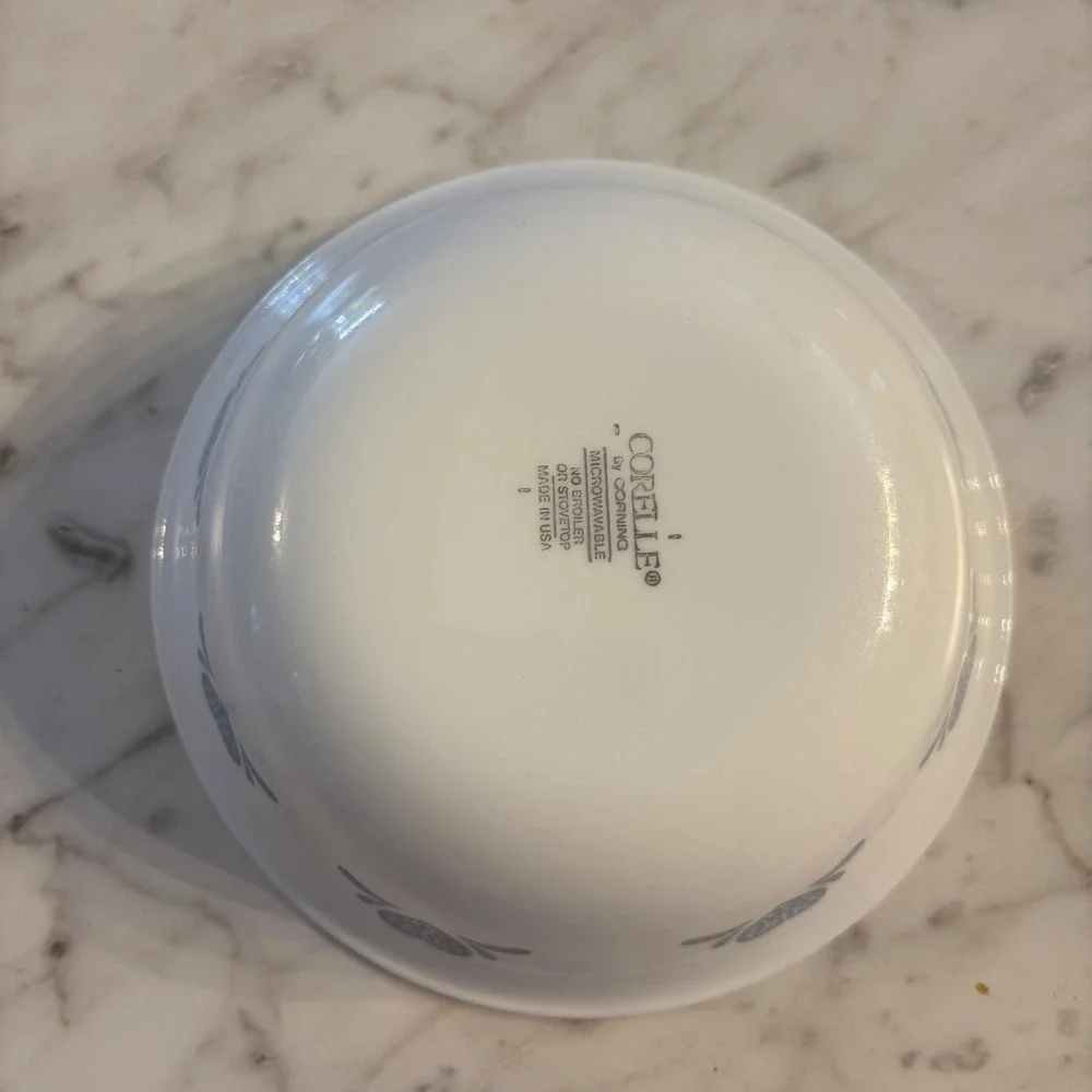 Corelle Blue Hearts Cereal Soup Bowl Corning Vitrelle White Blue Made in USA